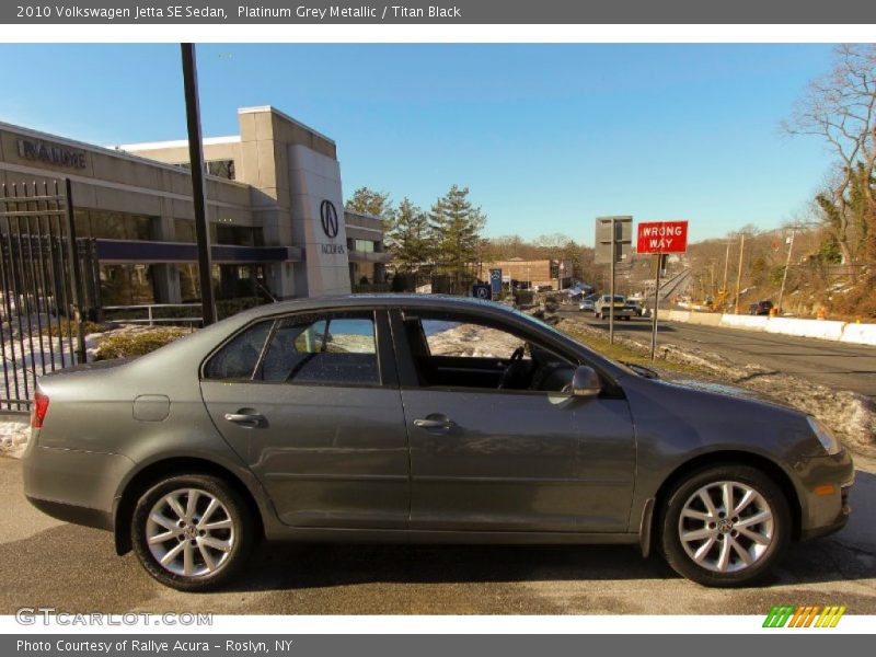 Platinum Grey Metallic / Titan Black 2010 Volkswagen Jetta SE Sedan