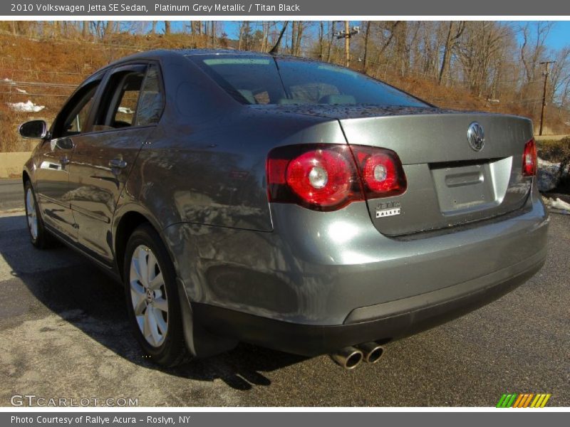 Platinum Grey Metallic / Titan Black 2010 Volkswagen Jetta SE Sedan