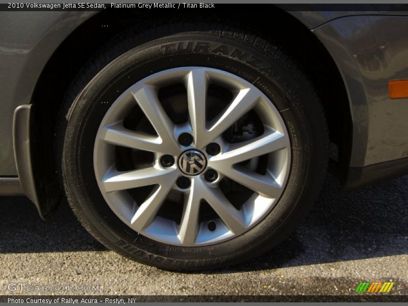 Platinum Grey Metallic / Titan Black 2010 Volkswagen Jetta SE Sedan