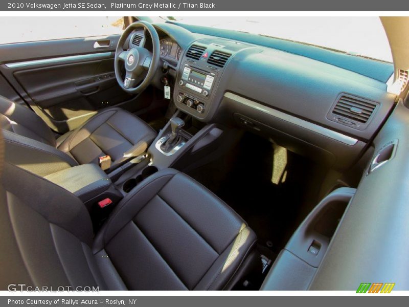 Platinum Grey Metallic / Titan Black 2010 Volkswagen Jetta SE Sedan