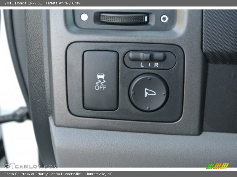 Taffeta White / Gray 2011 Honda CR-V SE