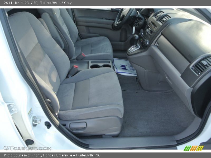 Taffeta White / Gray 2011 Honda CR-V SE