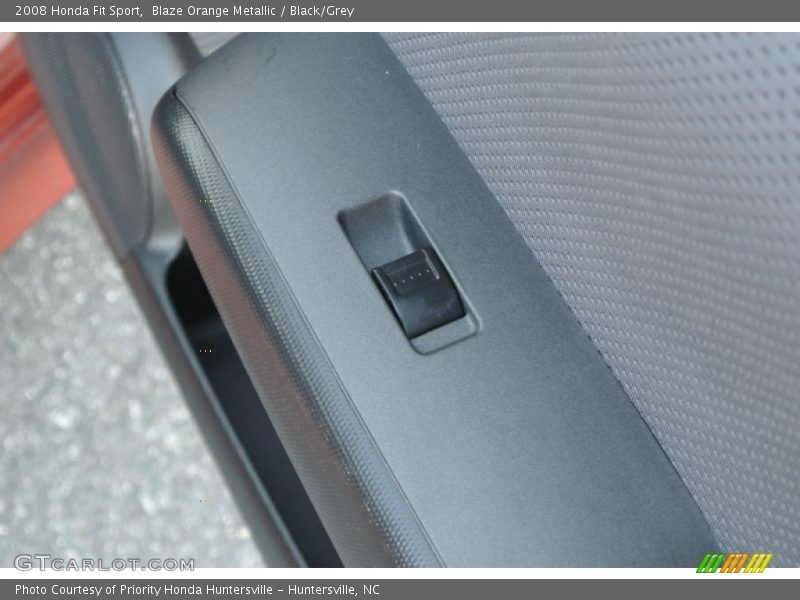 Blaze Orange Metallic / Black/Grey 2008 Honda Fit Sport