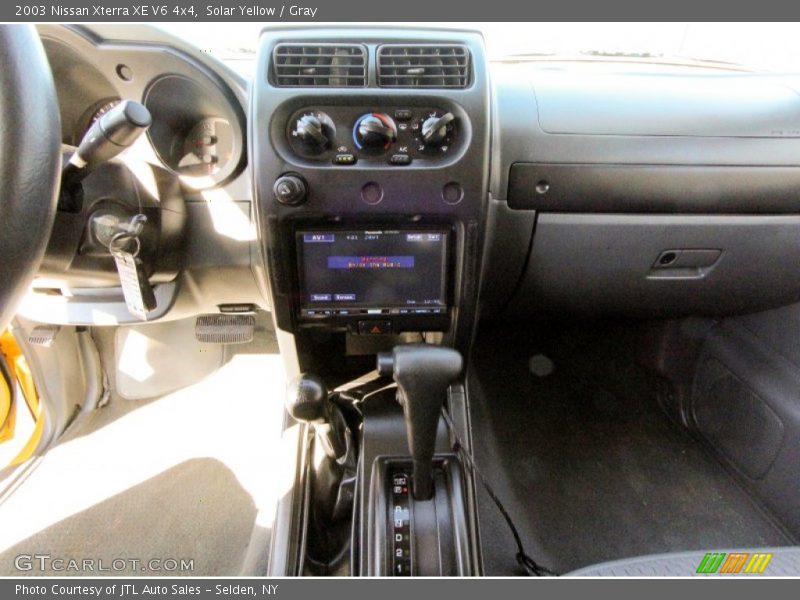 Solar Yellow / Gray 2003 Nissan Xterra XE V6 4x4