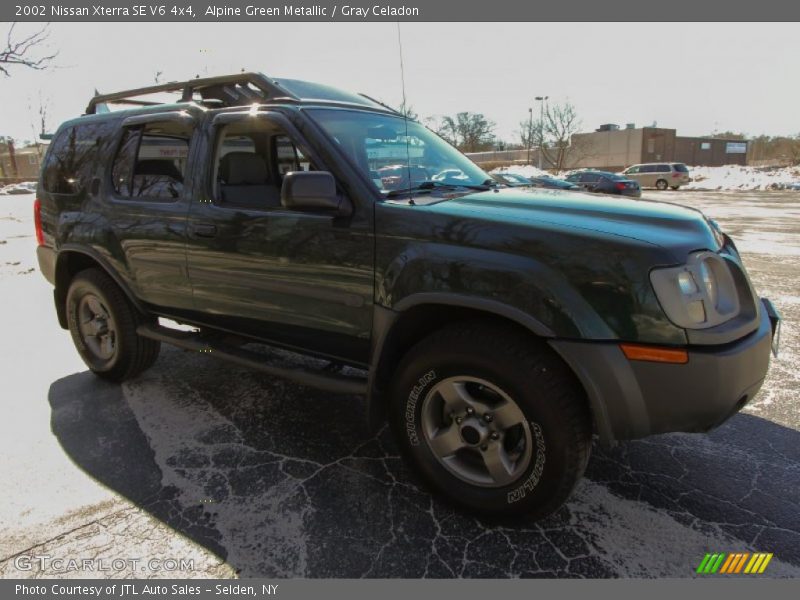 Alpine Green Metallic / Gray Celadon 2002 Nissan Xterra SE V6 4x4