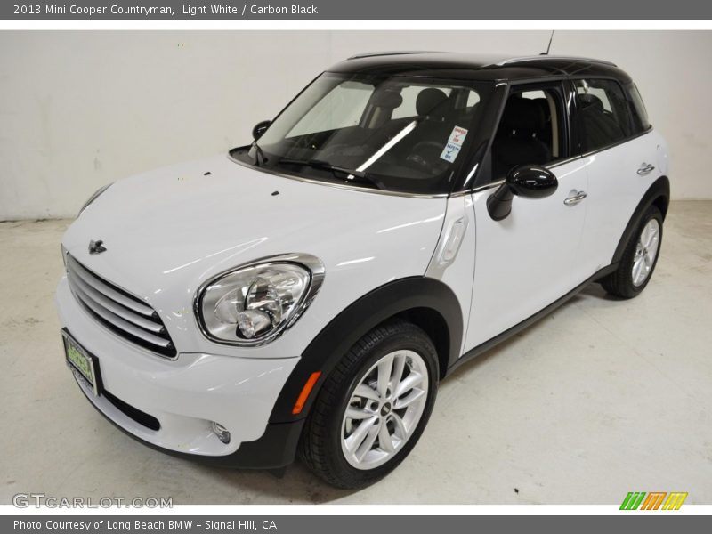 Light White / Carbon Black 2013 Mini Cooper Countryman