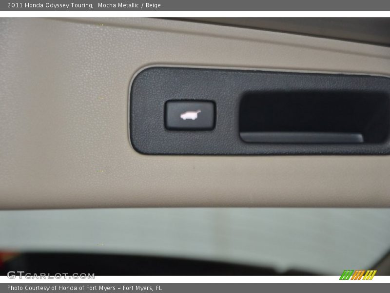 Mocha Metallic / Beige 2011 Honda Odyssey Touring