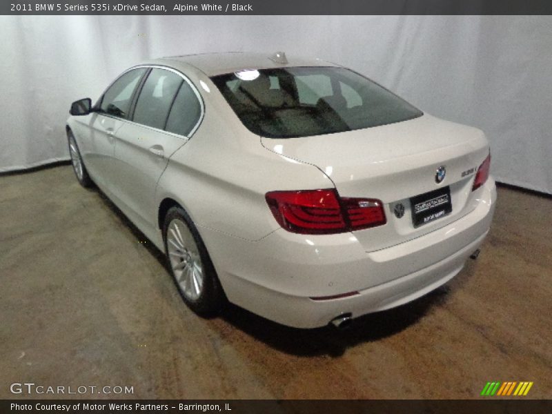 Alpine White / Black 2011 BMW 5 Series 535i xDrive Sedan
