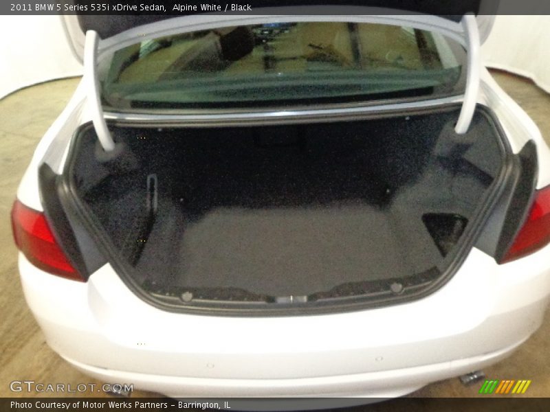 Alpine White / Black 2011 BMW 5 Series 535i xDrive Sedan
