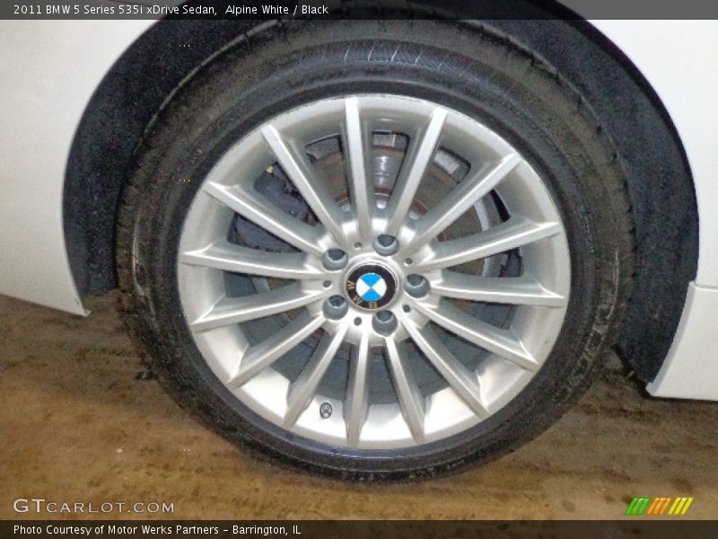 Alpine White / Black 2011 BMW 5 Series 535i xDrive Sedan