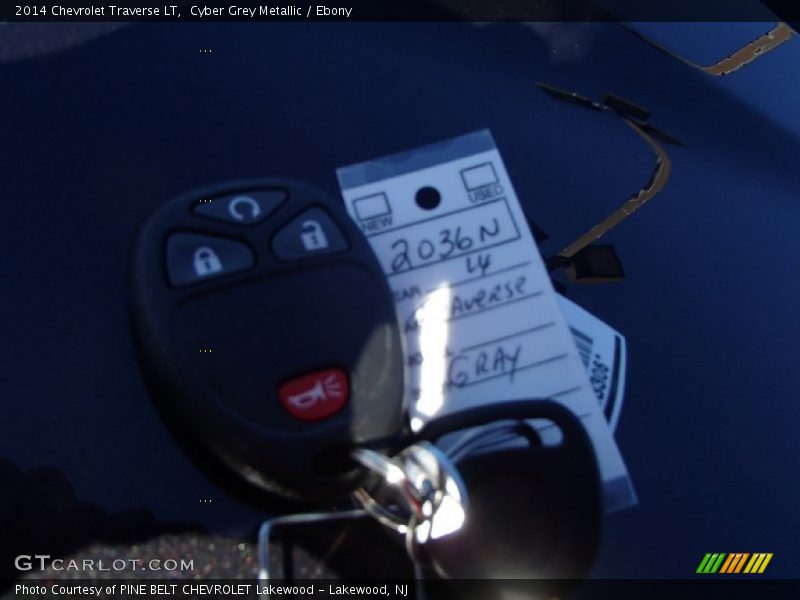 Cyber Grey Metallic / Ebony 2014 Chevrolet Traverse LT