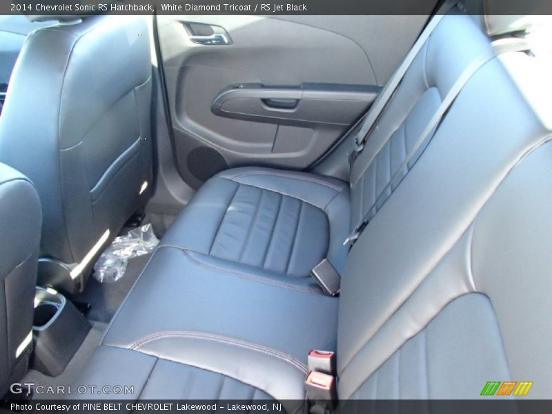 White Diamond Tricoat / RS Jet Black 2014 Chevrolet Sonic RS Hatchback