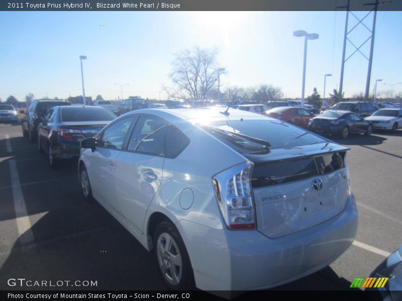 Blizzard White Pearl / Bisque 2011 Toyota Prius Hybrid IV