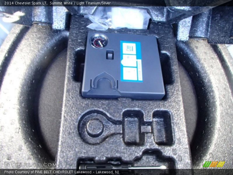 Summit White / Light Titanium/Silver 2014 Chevrolet Spark LT