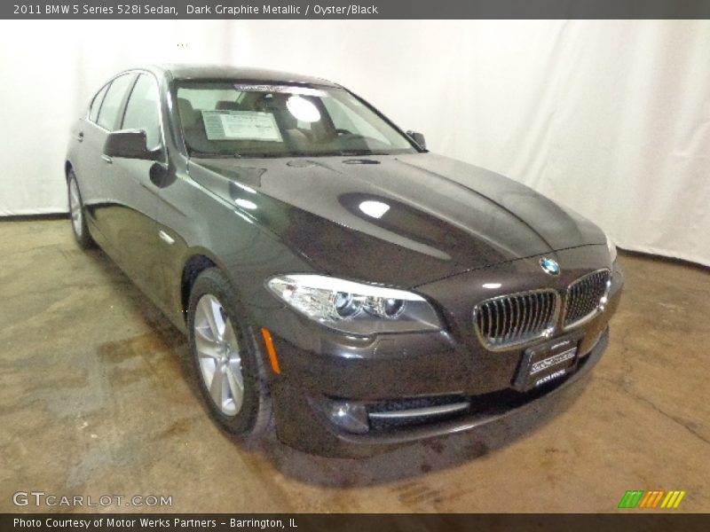 Dark Graphite Metallic / Oyster/Black 2011 BMW 5 Series 528i Sedan