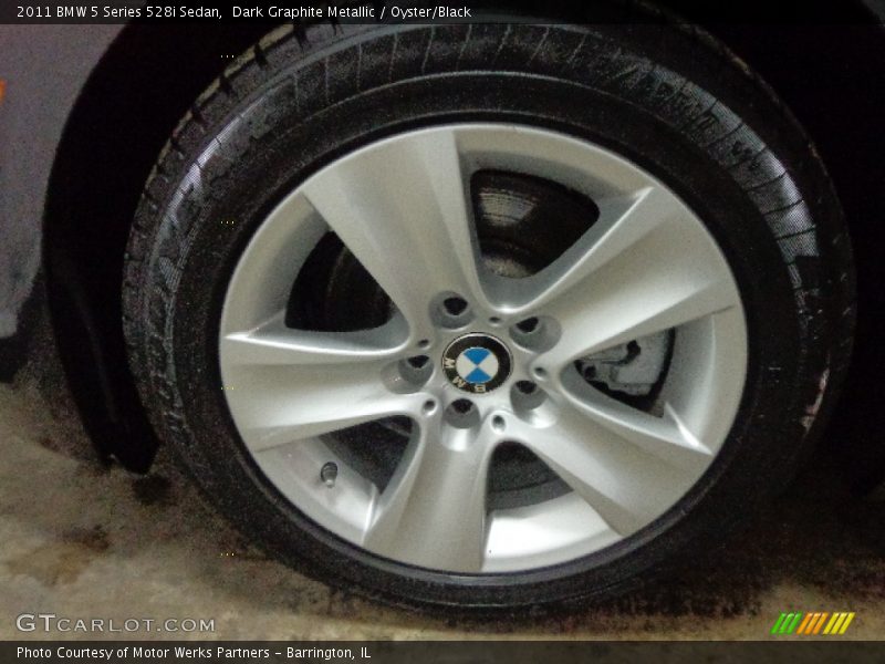 Dark Graphite Metallic / Oyster/Black 2011 BMW 5 Series 528i Sedan