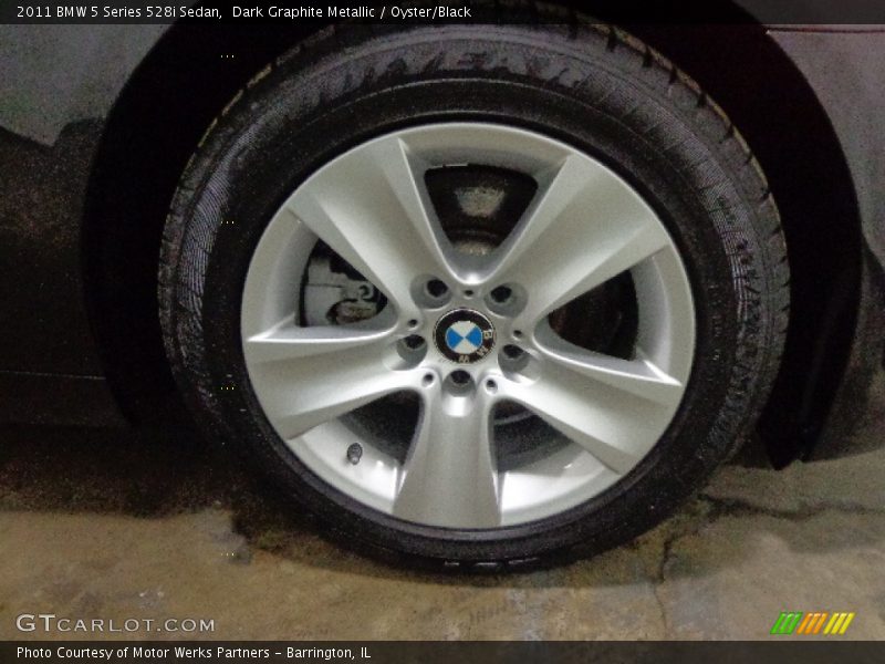 Dark Graphite Metallic / Oyster/Black 2011 BMW 5 Series 528i Sedan