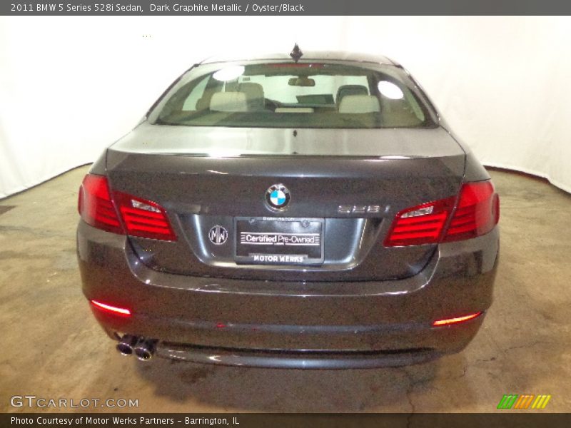 Dark Graphite Metallic / Oyster/Black 2011 BMW 5 Series 528i Sedan