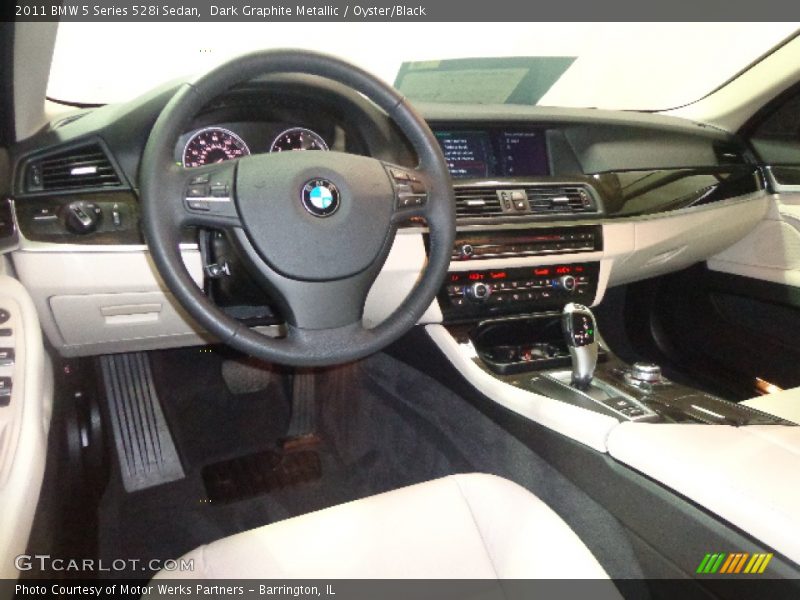 Dark Graphite Metallic / Oyster/Black 2011 BMW 5 Series 528i Sedan