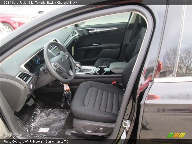 Tuxedo Black / Charcoal Black 2014 Ford Fusion SE