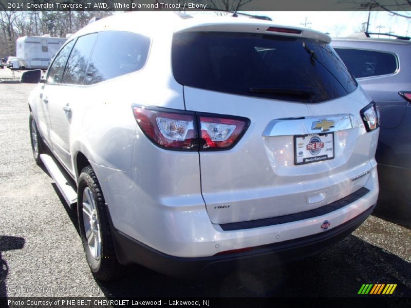 White Diamond Tricoat / Ebony 2014 Chevrolet Traverse LT AWD