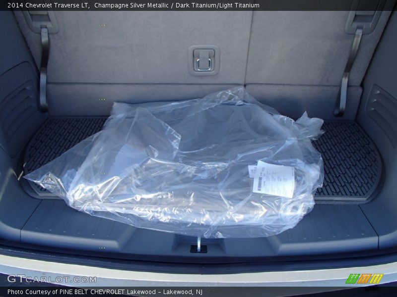 Champagne Silver Metallic / Dark Titanium/Light Titanium 2014 Chevrolet Traverse LT