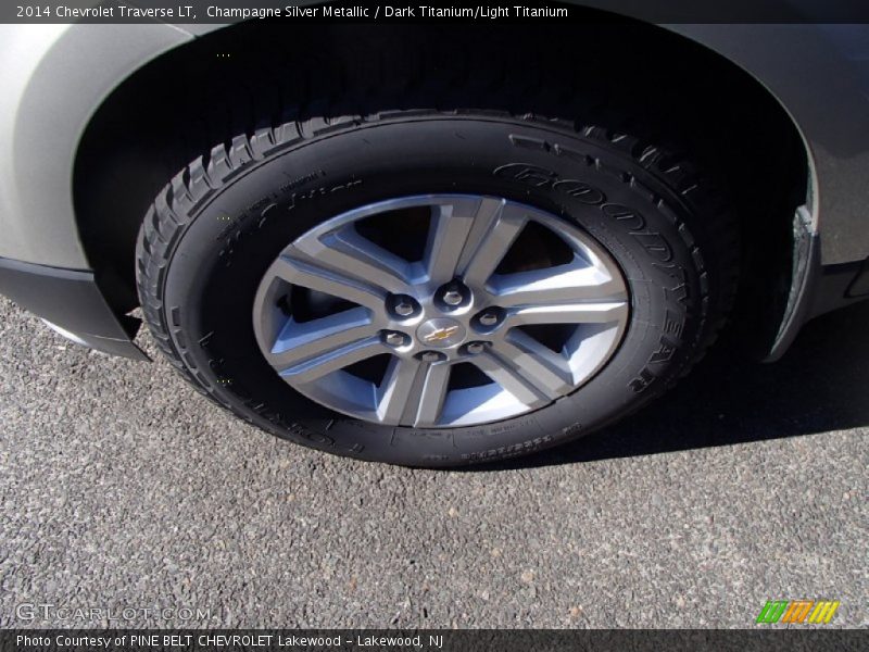 Champagne Silver Metallic / Dark Titanium/Light Titanium 2014 Chevrolet Traverse LT