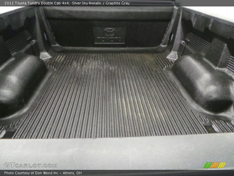 Silver Sky Metallic / Graphite Gray 2011 Toyota Tundra Double Cab 4x4