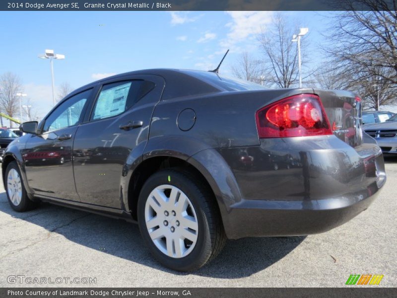 Granite Crystal Metallic / Black 2014 Dodge Avenger SE