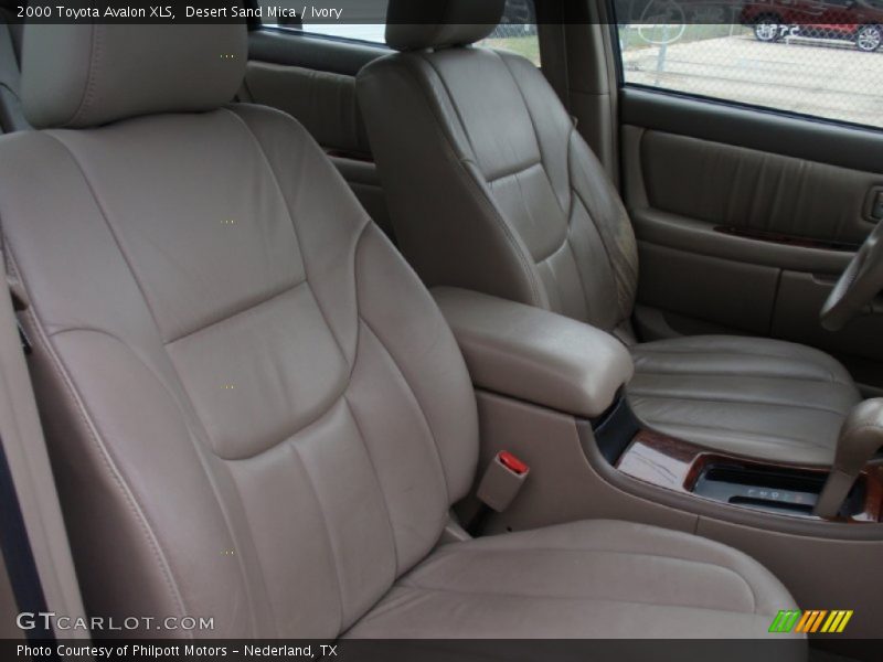 Desert Sand Mica / Ivory 2000 Toyota Avalon XLS