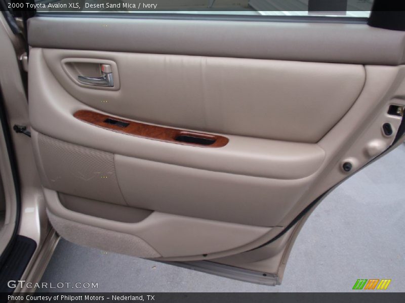 Desert Sand Mica / Ivory 2000 Toyota Avalon XLS