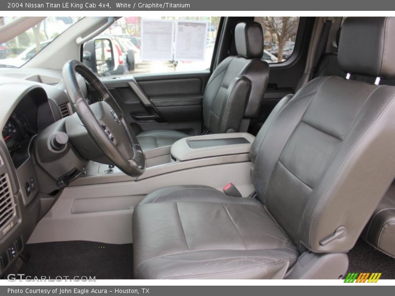 White / Graphite/Titanium 2004 Nissan Titan LE King Cab 4x4