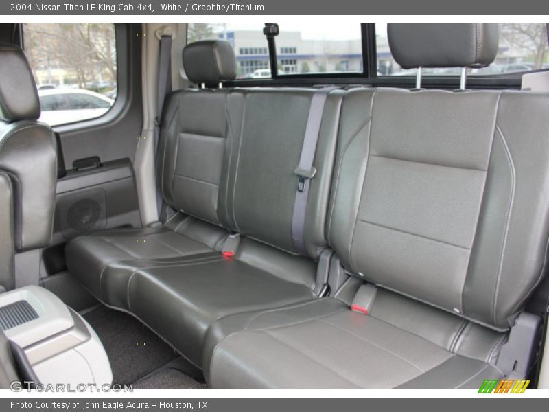 White / Graphite/Titanium 2004 Nissan Titan LE King Cab 4x4