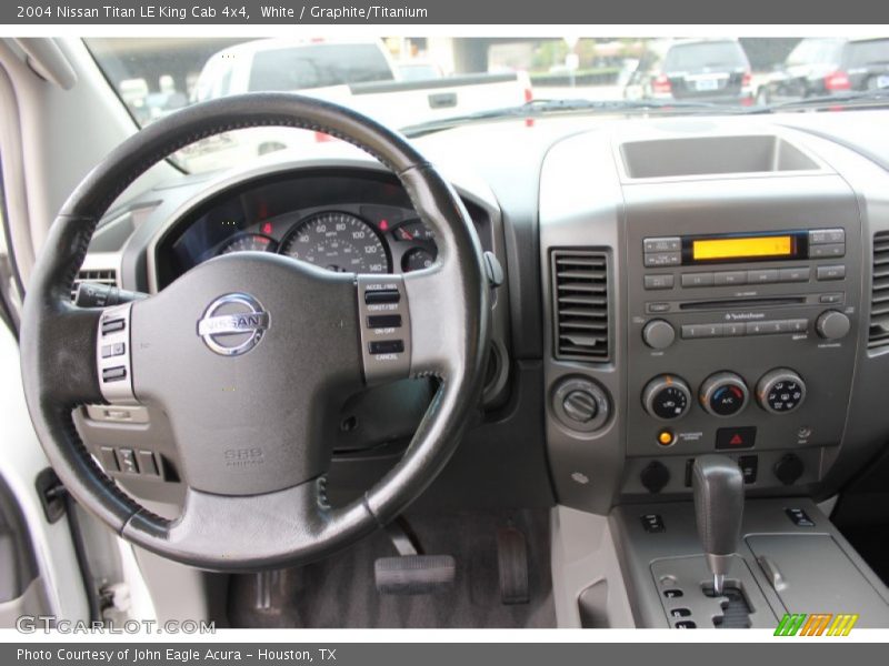 White / Graphite/Titanium 2004 Nissan Titan LE King Cab 4x4