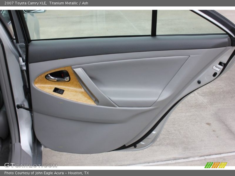 Titanium Metallic / Ash 2007 Toyota Camry XLE