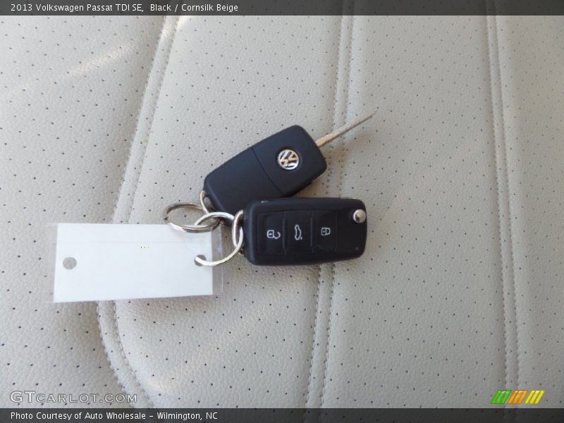 Black / Cornsilk Beige 2013 Volkswagen Passat TDI SE