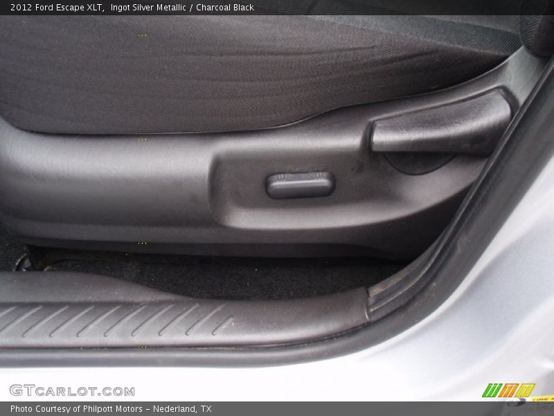 Ingot Silver Metallic / Charcoal Black 2012 Ford Escape XLT