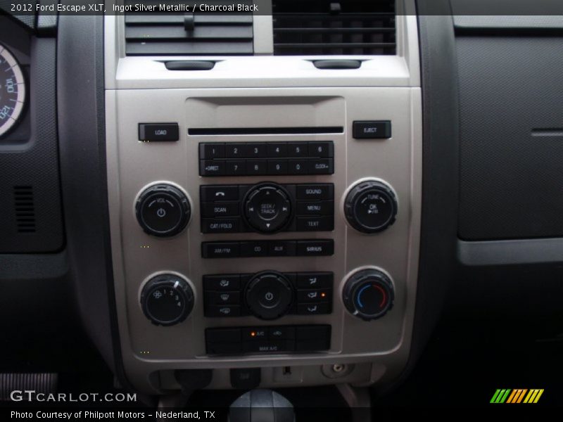 Ingot Silver Metallic / Charcoal Black 2012 Ford Escape XLT