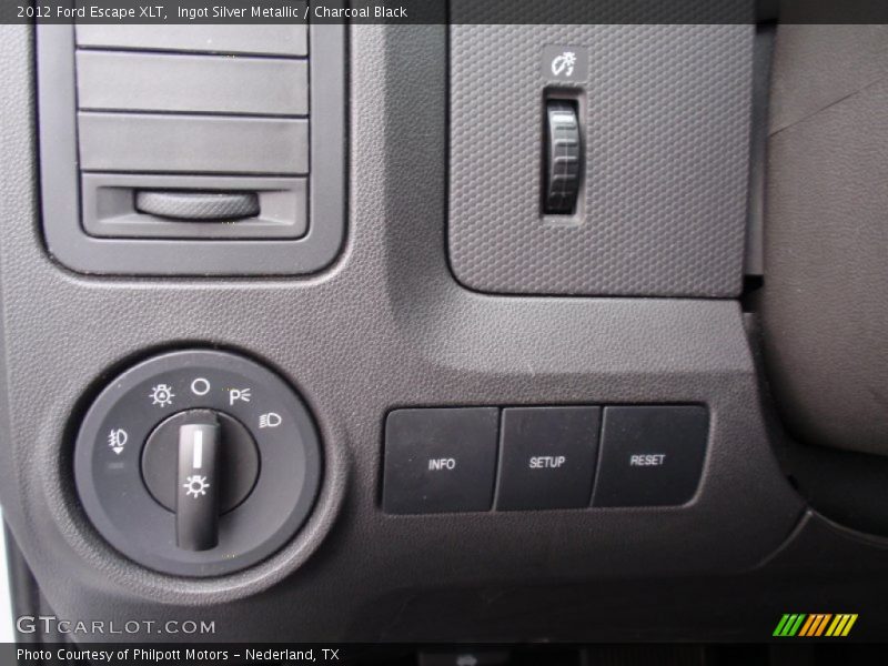 Ingot Silver Metallic / Charcoal Black 2012 Ford Escape XLT