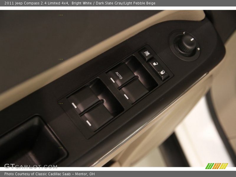 Bright White / Dark Slate Gray/Light Pebble Beige 2011 Jeep Compass 2.4 Limited 4x4