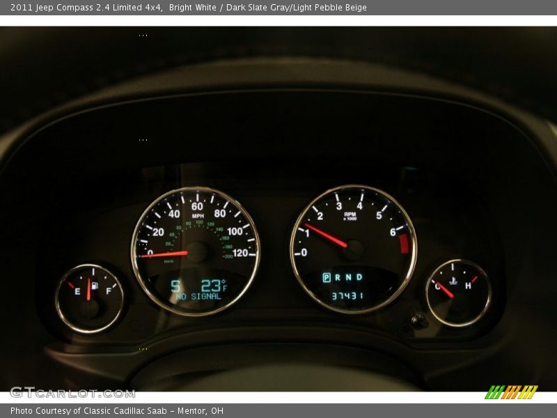 Bright White / Dark Slate Gray/Light Pebble Beige 2011 Jeep Compass 2.4 Limited 4x4