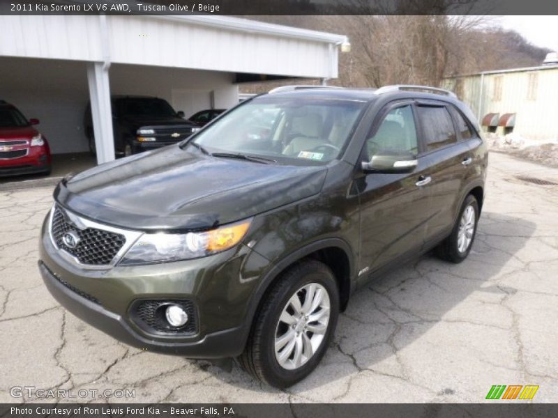 Front 3/4 View of 2011 Sorento LX V6 AWD