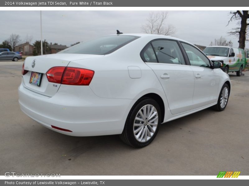 Pure White / Titan Black 2014 Volkswagen Jetta TDI Sedan