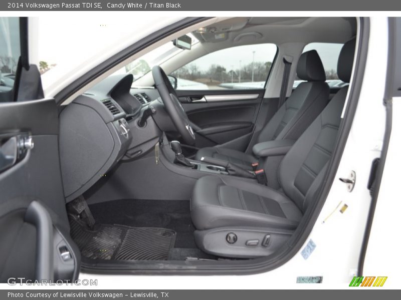 Candy White / Titan Black 2014 Volkswagen Passat TDI SE