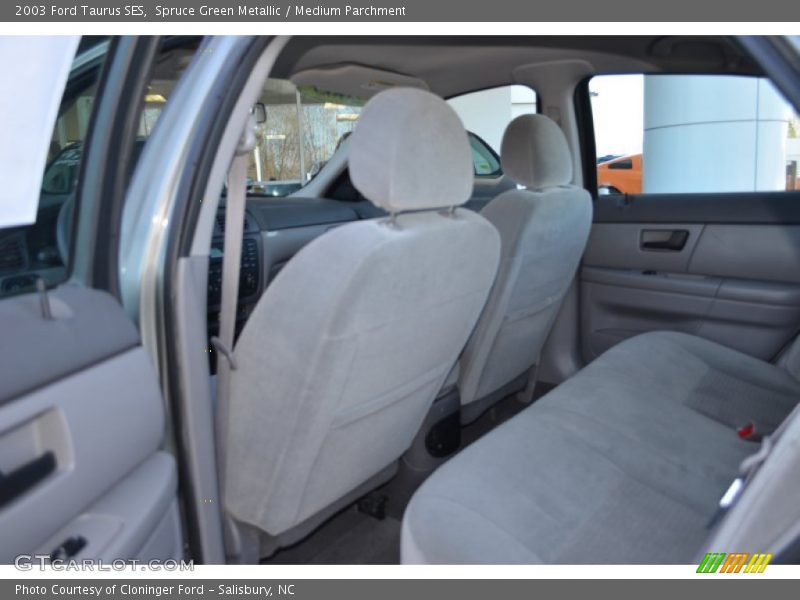 Spruce Green Metallic / Medium Parchment 2003 Ford Taurus SES