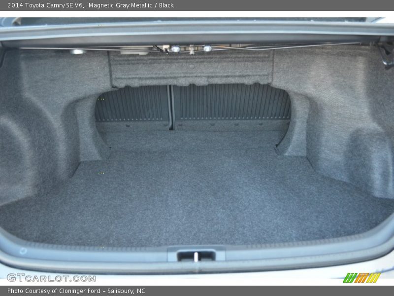 Magnetic Gray Metallic / Black 2014 Toyota Camry SE V6