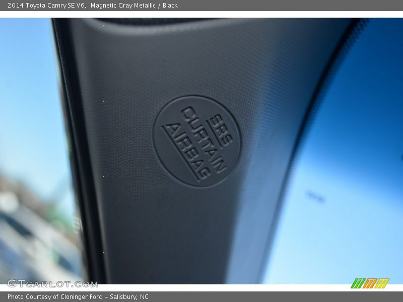 Magnetic Gray Metallic / Black 2014 Toyota Camry SE V6