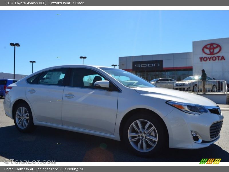 Blizzard Pearl / Black 2014 Toyota Avalon XLE