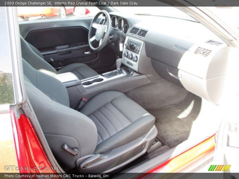 Inferno Red Crystal Pearl Coat / Dark Slate Gray 2009 Dodge Challenger SE
