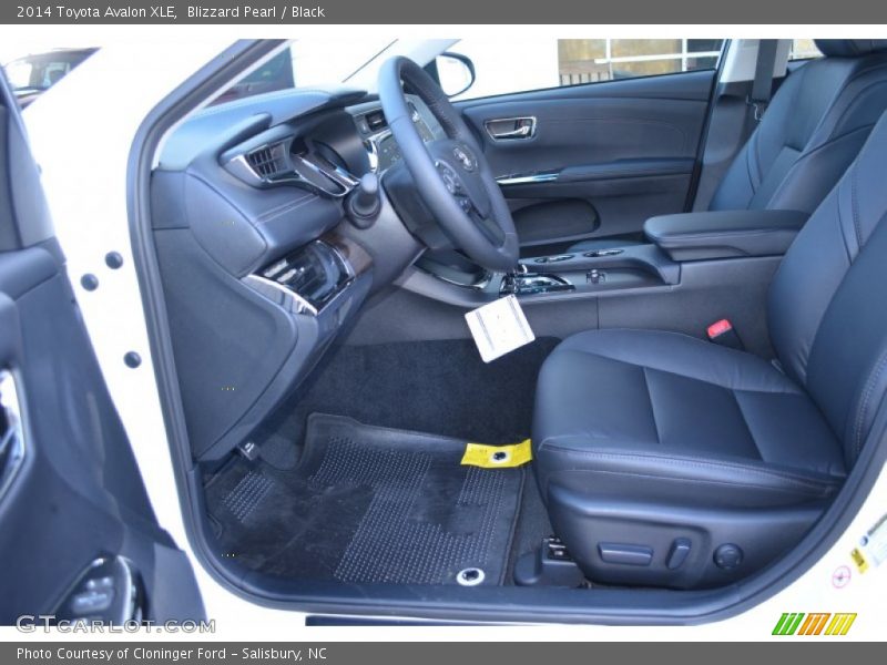 Blizzard Pearl / Black 2014 Toyota Avalon XLE